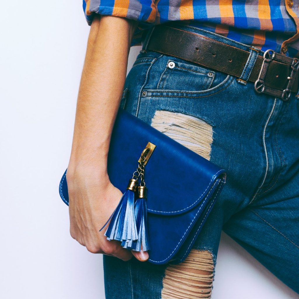 country-style-fashion-fashionable-bags-and-belts